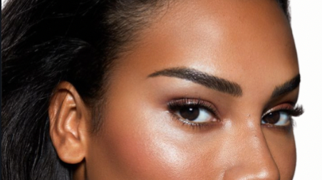 Eyebrow Lift : ouvrir le regard en toute subtilité