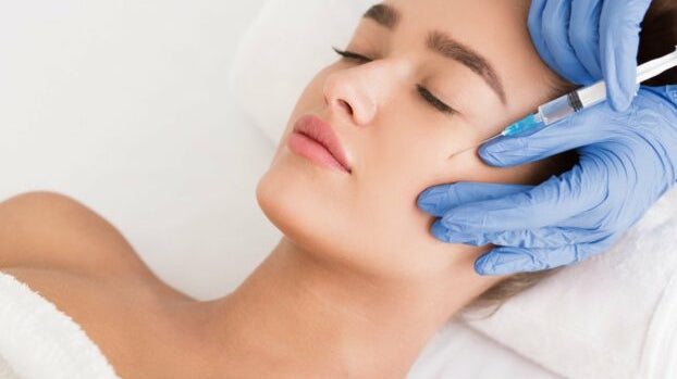 Comment se déroule un traitement Profhilo, de la consultation aux injections ?