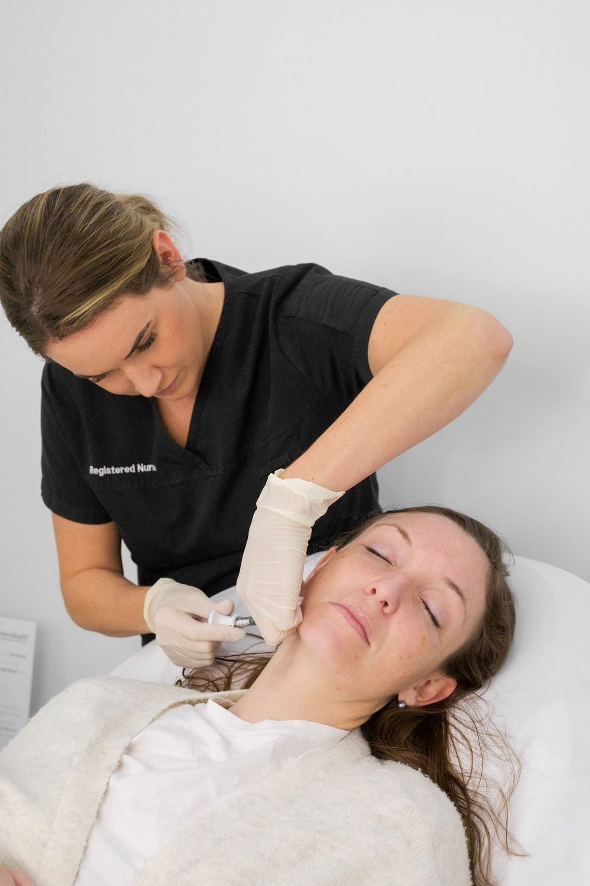 Qu’est-ce que la jawline par injections et à quoi sert-elle vraiment ?