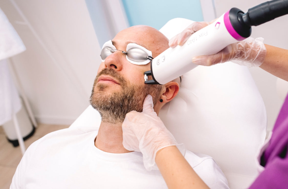 Qu’est-ce que le traitement 3D Baby Face et en quoi consiste cette approche globale du rajeunissement ?