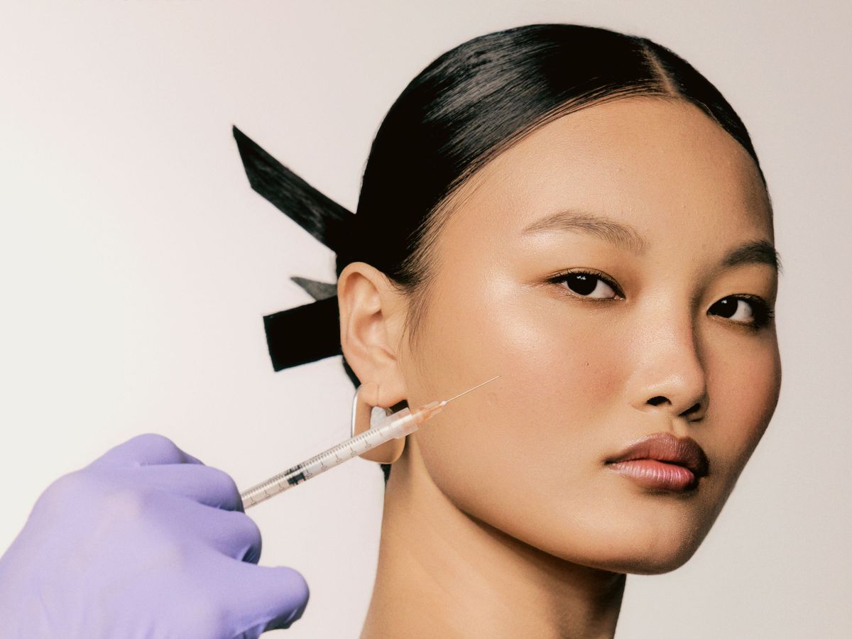 Injections des pommettes : pourquoi redonner du volume aux pommettes change tout le visage ?