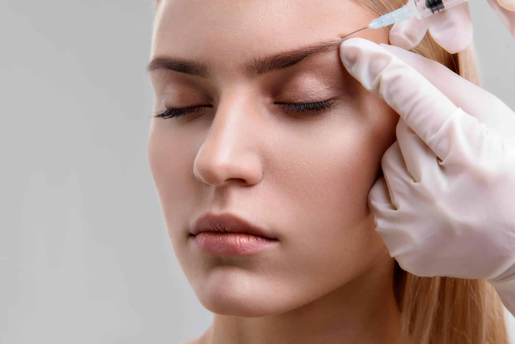 Quels résultats attendre d’un eyebrow lift au Botox et combien de temps durent-ils ?